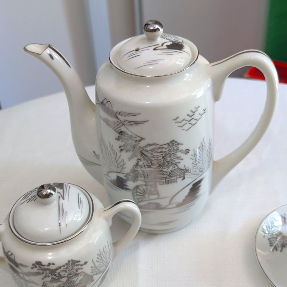 Kutani Japanese handpainted bone china demitasse lithophane Geisha set.